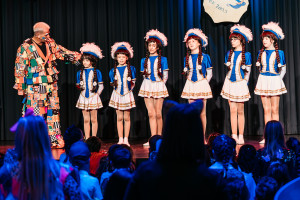 Moderator Oliver Schott und die Garde der FG Röbanesia