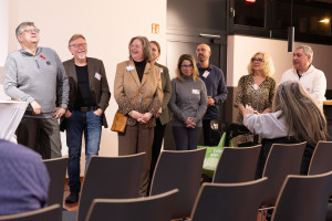 Das Team für Kommunalwahl 2026 Teil 2: v.l: Erich Dannhäuser, Peter Meidenbauer, Heike Riedlmeier, Janette Heyn (verdeckt), Jenny Schottenhammer, Martin Waitz, Angela Wallenta und Werner Braunersreuther